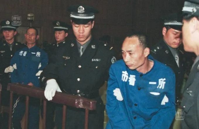 從小未被善待過(guò)、是惡性罪犯的罪惡之源