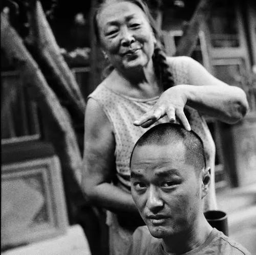 怎樣治愈當(dāng)代人的“孝而不親”