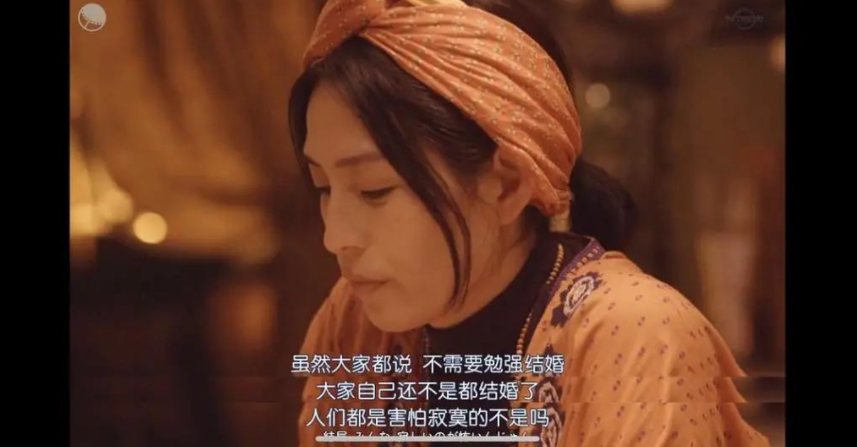孩子哭得撕心裂肺，老公睡得呼嚕震天