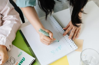 如何養(yǎng)育女孩，才能讓她們勇敢的活出自己？