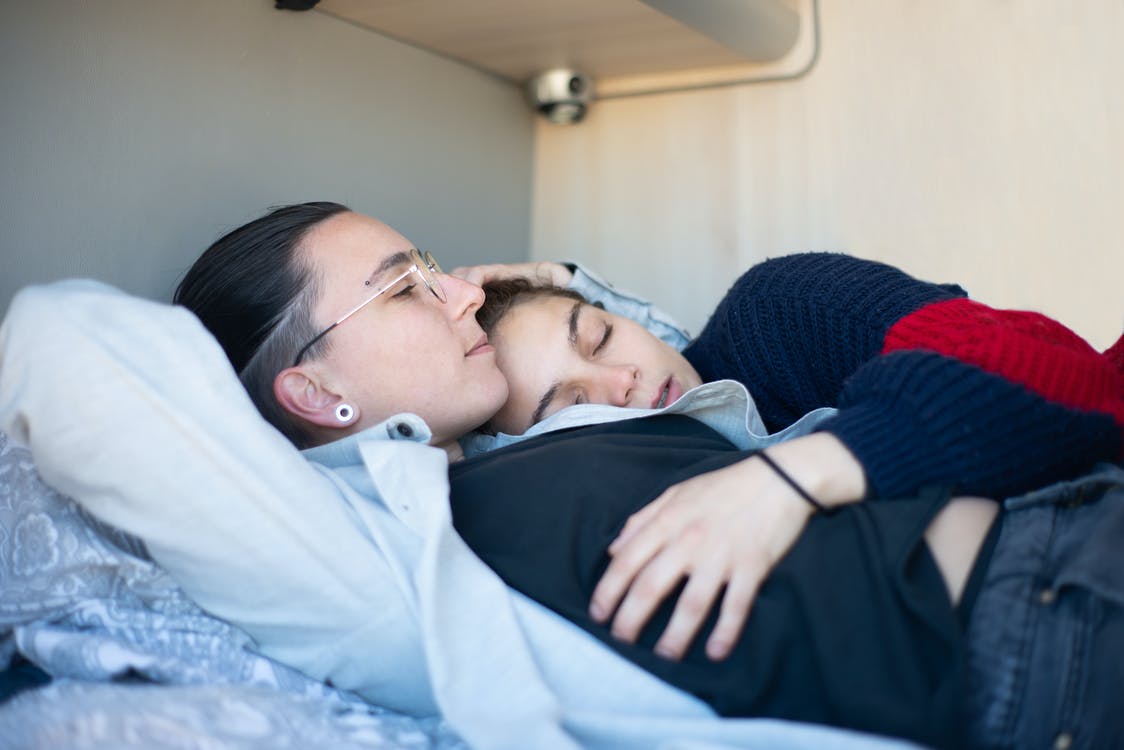 打開大腦中的睡眠開關(guān)，我們?yōu)槭裁葱枰X？