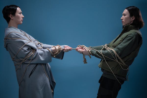 遇見渣男怎么辦？ | 重度缺愛取悅型人格自救指南