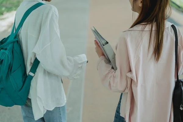 是好朋友，但不是戀人，F(xiàn)riends with Benefits到底是什么？