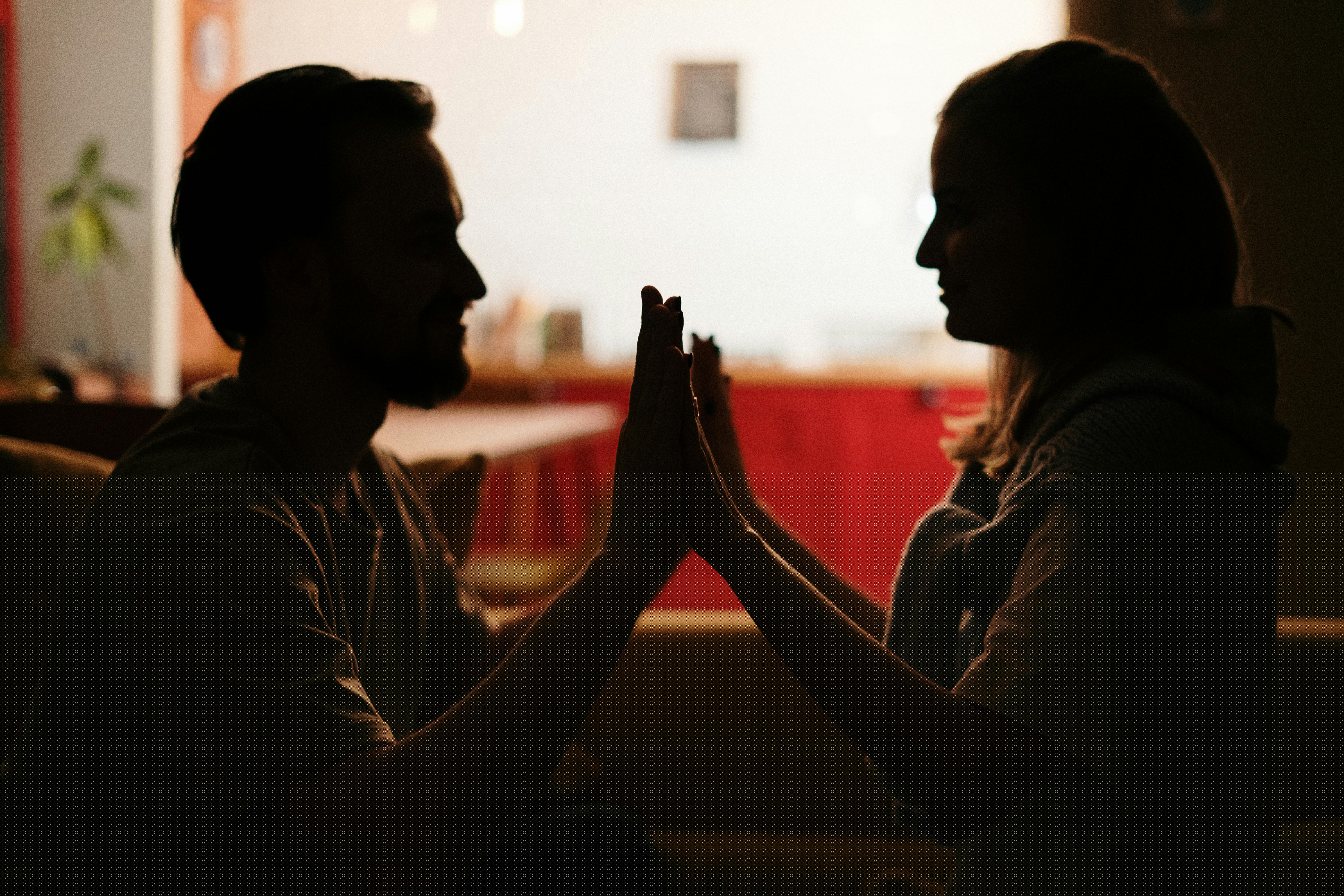 你以為有病，其實是「生理性喜歡」的3種表現(xiàn)！